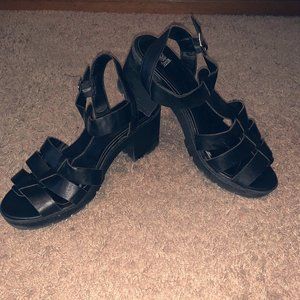 Retro Sandals